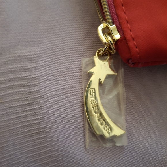 Clinique Red Star-Print Satin Cosmetics Makeup Bag NWOT - Picture 2 of 6